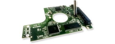 réparation d'un PCB de disque dur